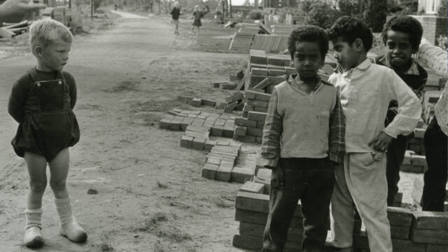 Vreemdelingen En Bijwoners